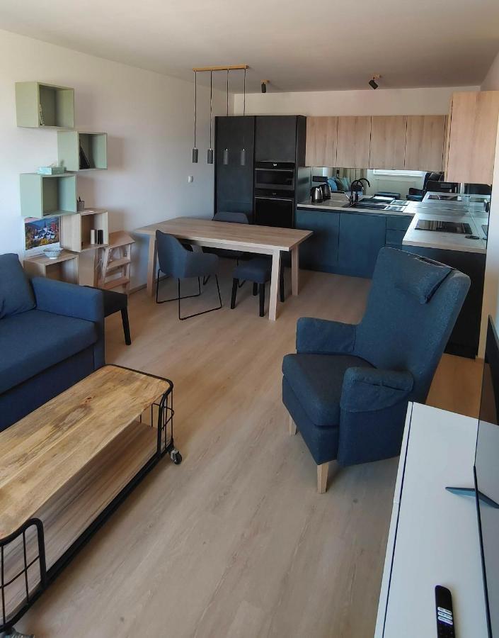 Stellaria Apartment Попрад Екстер'єр фото