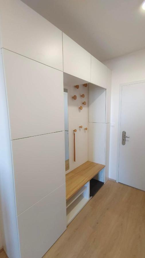 Stellaria Apartment Попрад Екстер'єр фото